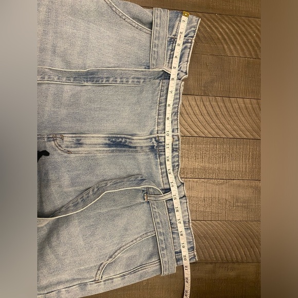 American Eagle highest rise mom jean - Picture 6 of 7